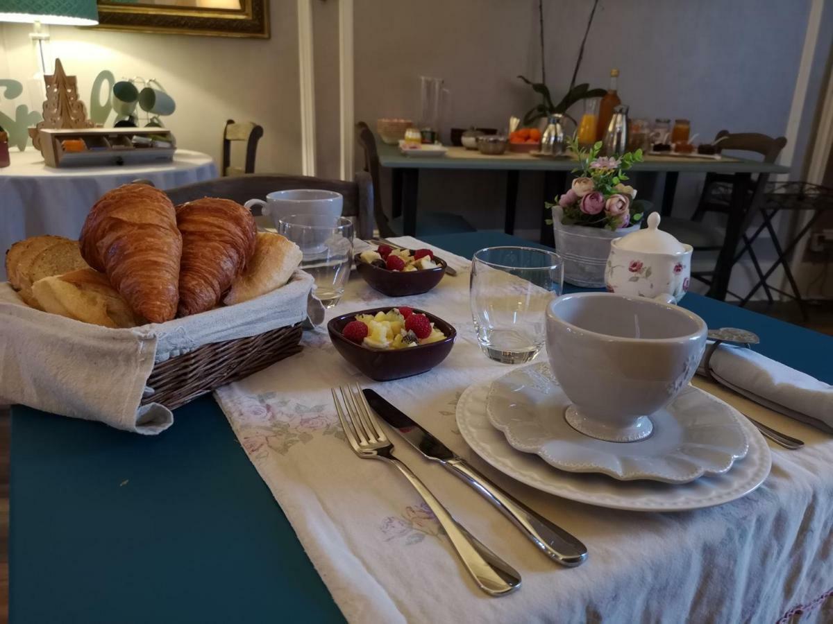Le Domaine Des Pres Du Hom Acomodação com café da manhã Bézu-Saint-Éloi Exterior foto